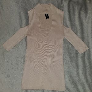 Cold shoulder shirt